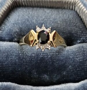 10k Onyx, Diamond Yellow Gold Ring